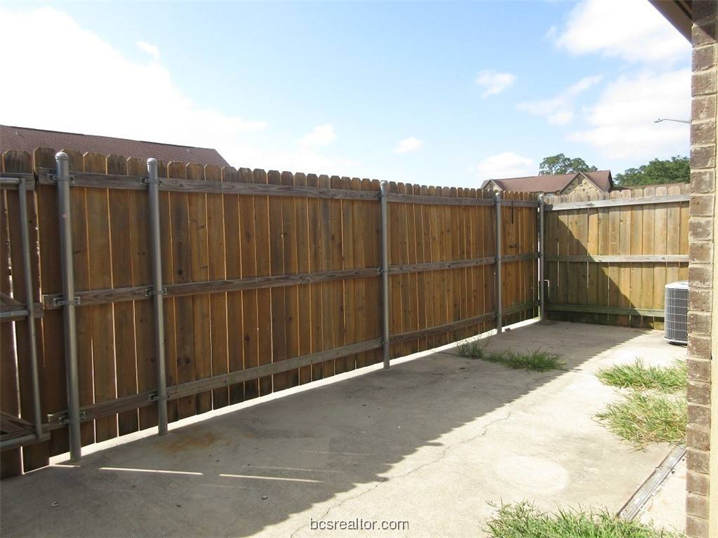 Townhouse for rent at 2907 Old Ironsides Dr, College Station, TX 77845