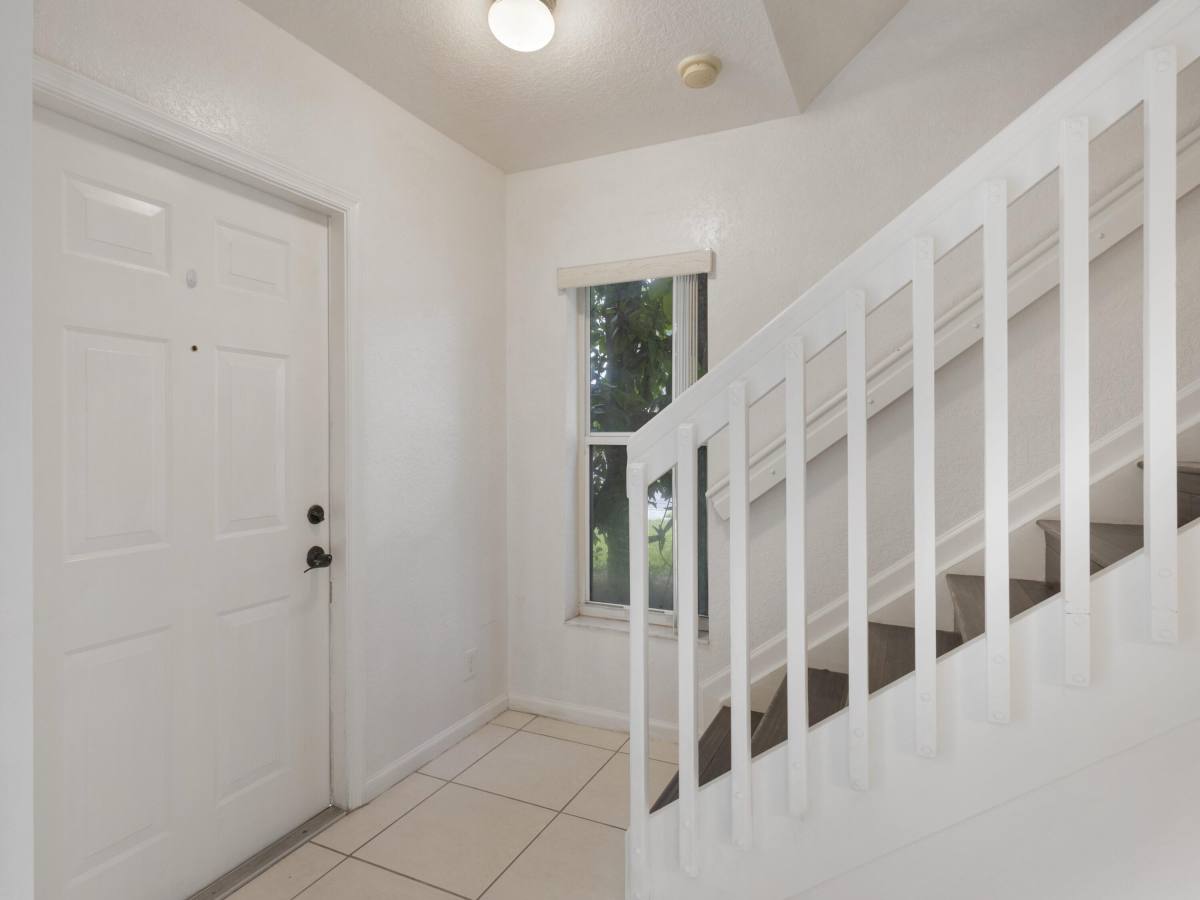 Townhouse for rent at 970 Summit Lake Dr #970, West Palm Beach, FL 33406