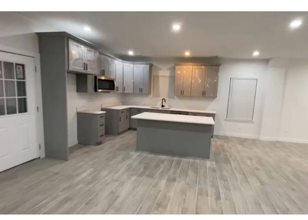 Apartment for rent at 9210 Martell St, Houston, TX 77051
