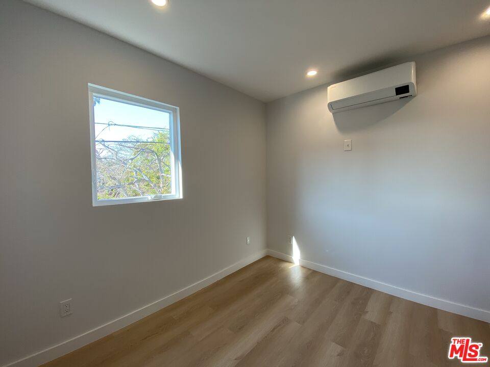 Apartment for rent at 3207 W 3rd St #10, Los Angeles, CA 90020