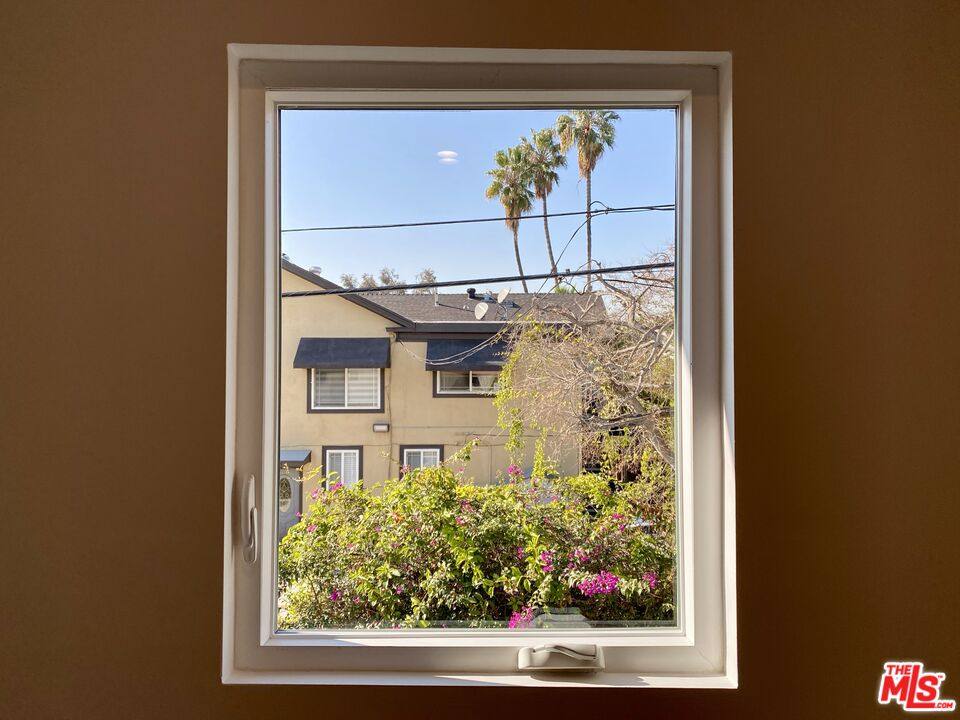 Apartment for rent at 3207 W 3rd St #10, Los Angeles, CA 90020