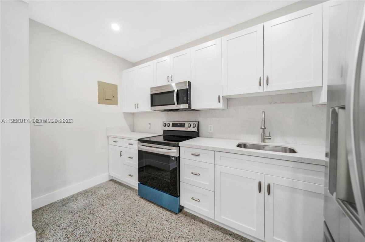 Apartment for rent at 11020 NE 10th Ave #11022, Miami, FL 33161