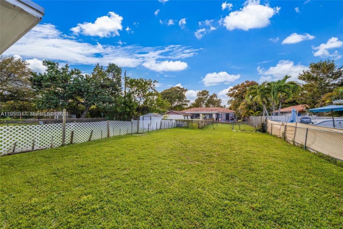 Apartment for rent at 11020 NE 10th Ave #11022, Miami, FL 33161