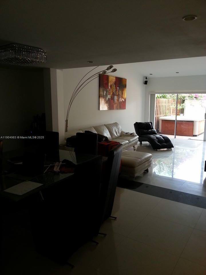 Townhouse for rent at 546 NE 199th Lane #5464W, Miami, FL 33179