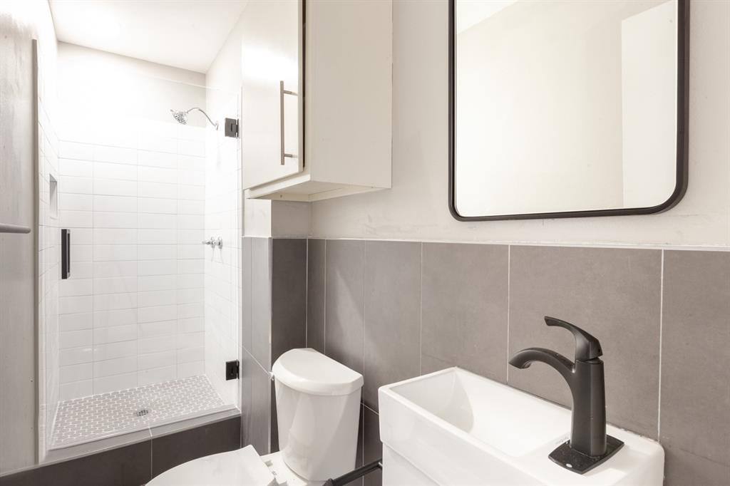 Apartment for rent at 3401 Grooms St, Austin, TX 78705