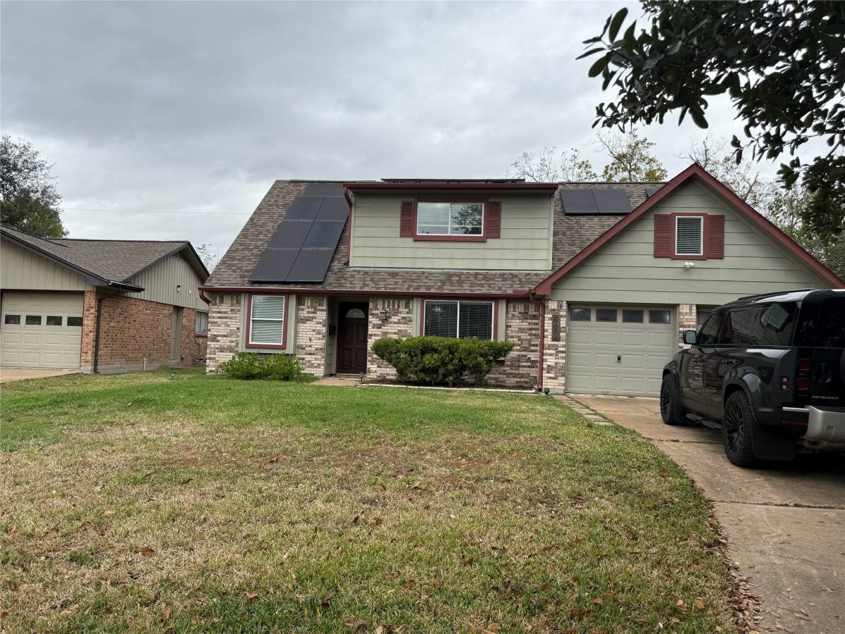 Apartment for rent at 9634 Rockhurst Dr, Houston, TX 77080