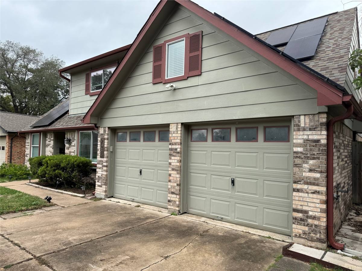 Apartment for rent at 9634 Rockhurst Dr, Houston, TX 77080