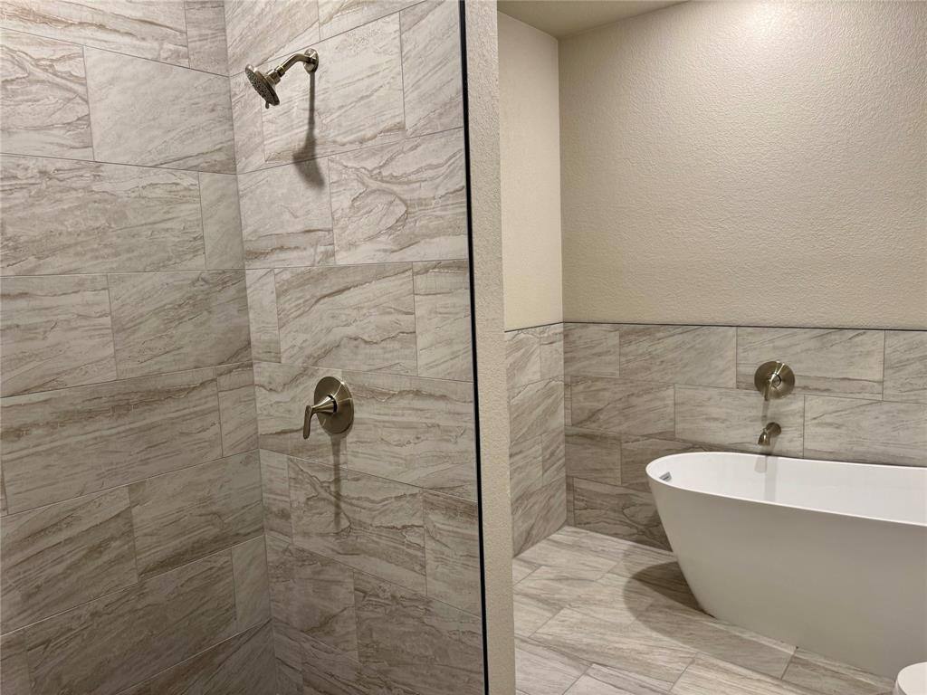 Apartment for rent at 15614 Garden Lane, Lindale, TX 75771