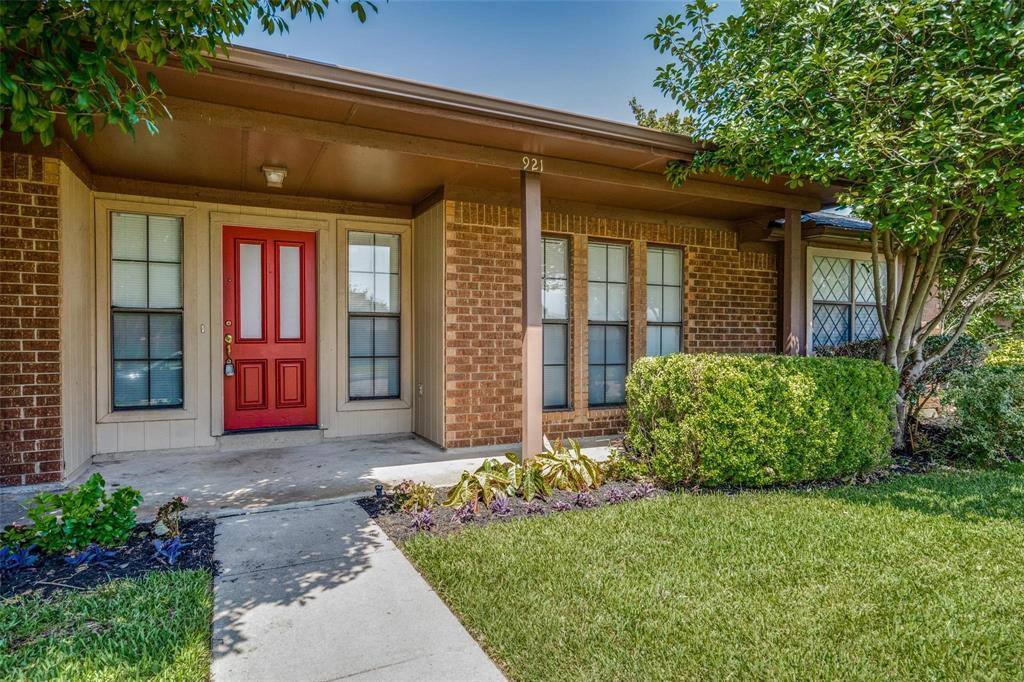 Apartment for rent at 921 Baxter Dr #921, Plano, TX 75025
