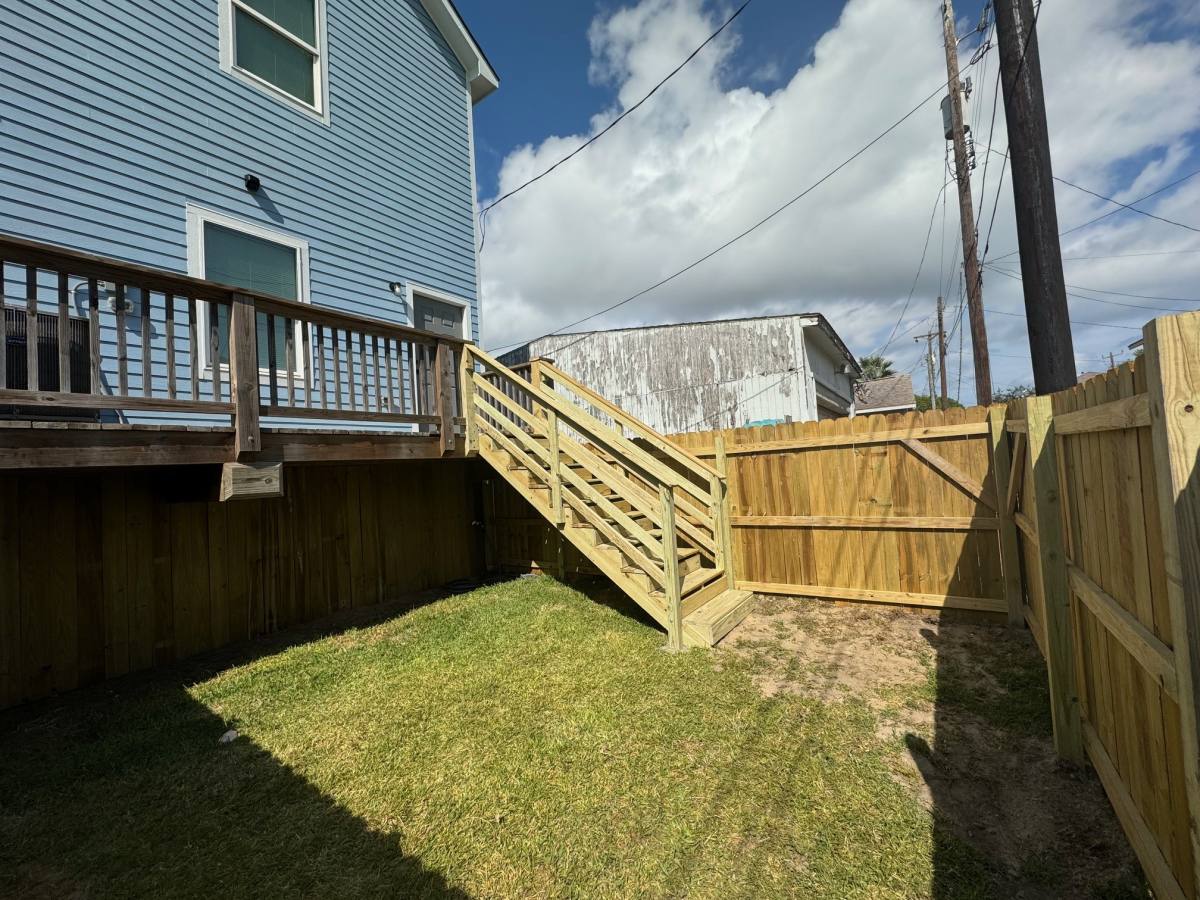 Apartment for rent at 5419 Ave N #1 2, Galveston, TX 77551