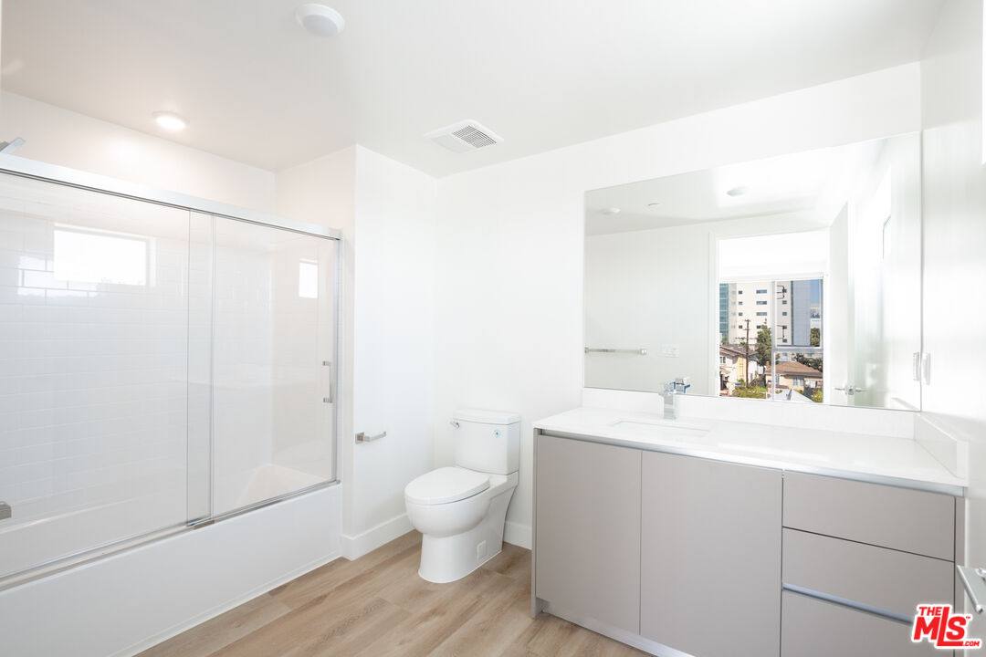 Apartment for rent at 1126 Cornwell St #1126PH 10, Los Angeles, CA 90033