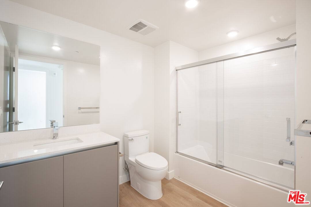 Apartment for rent at 1126 Cornwell St #1126PH 10, Los Angeles, CA 90033