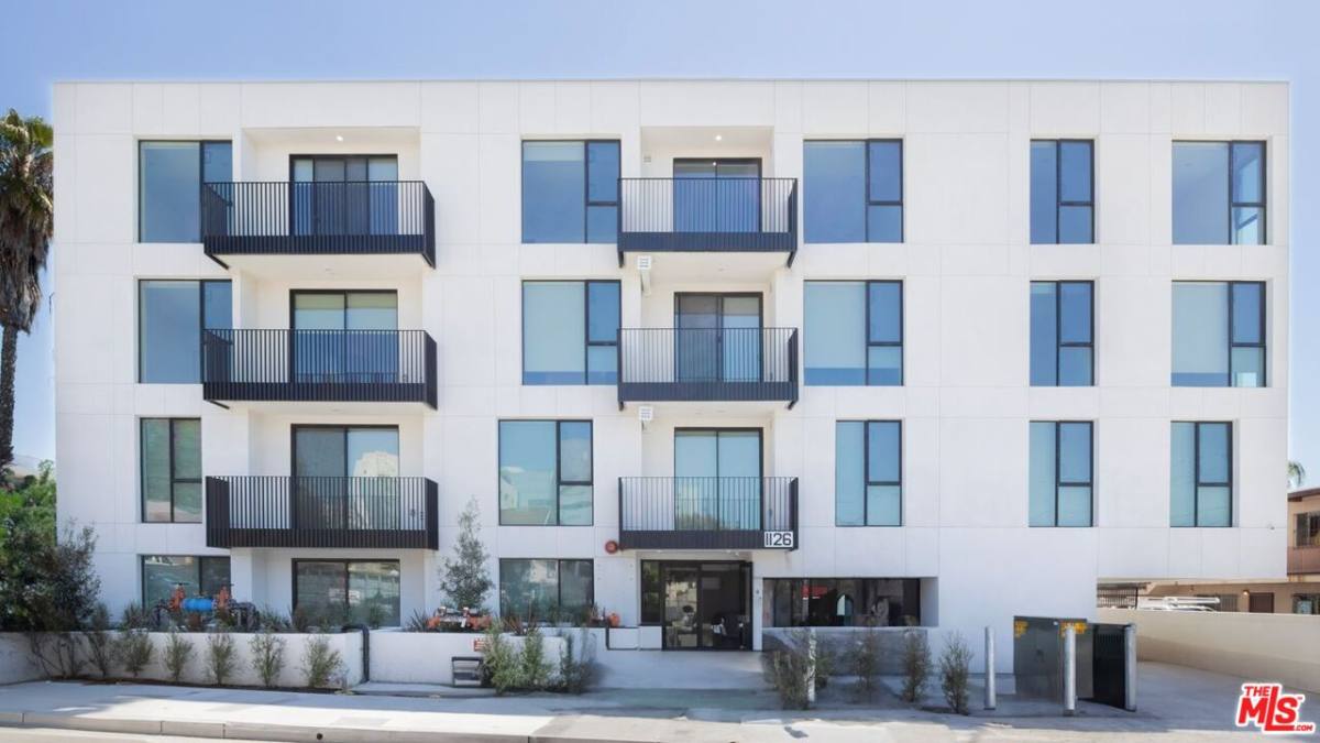Apartment for rent at 1126 Cornwell St #1126PH 10, Los Angeles, CA 90033