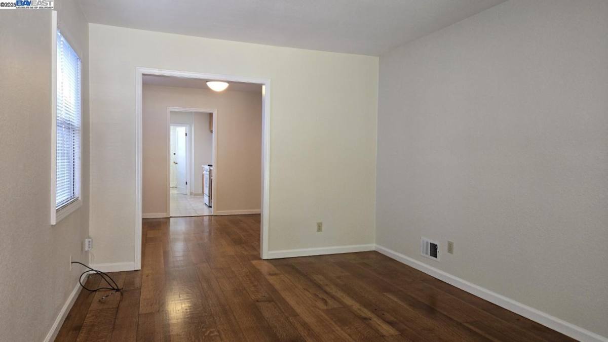 Apartment for rent at 702 Solano Ave #702, Albany, CA 94706