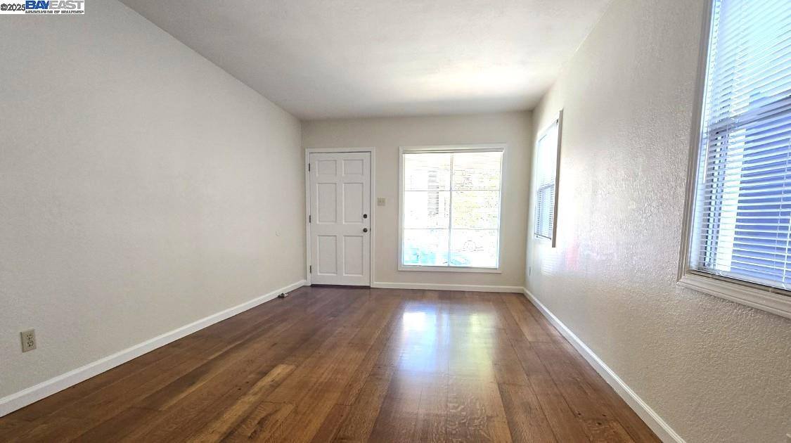 Apartment for rent at 702 Solano Ave #702, Albany, CA 94706