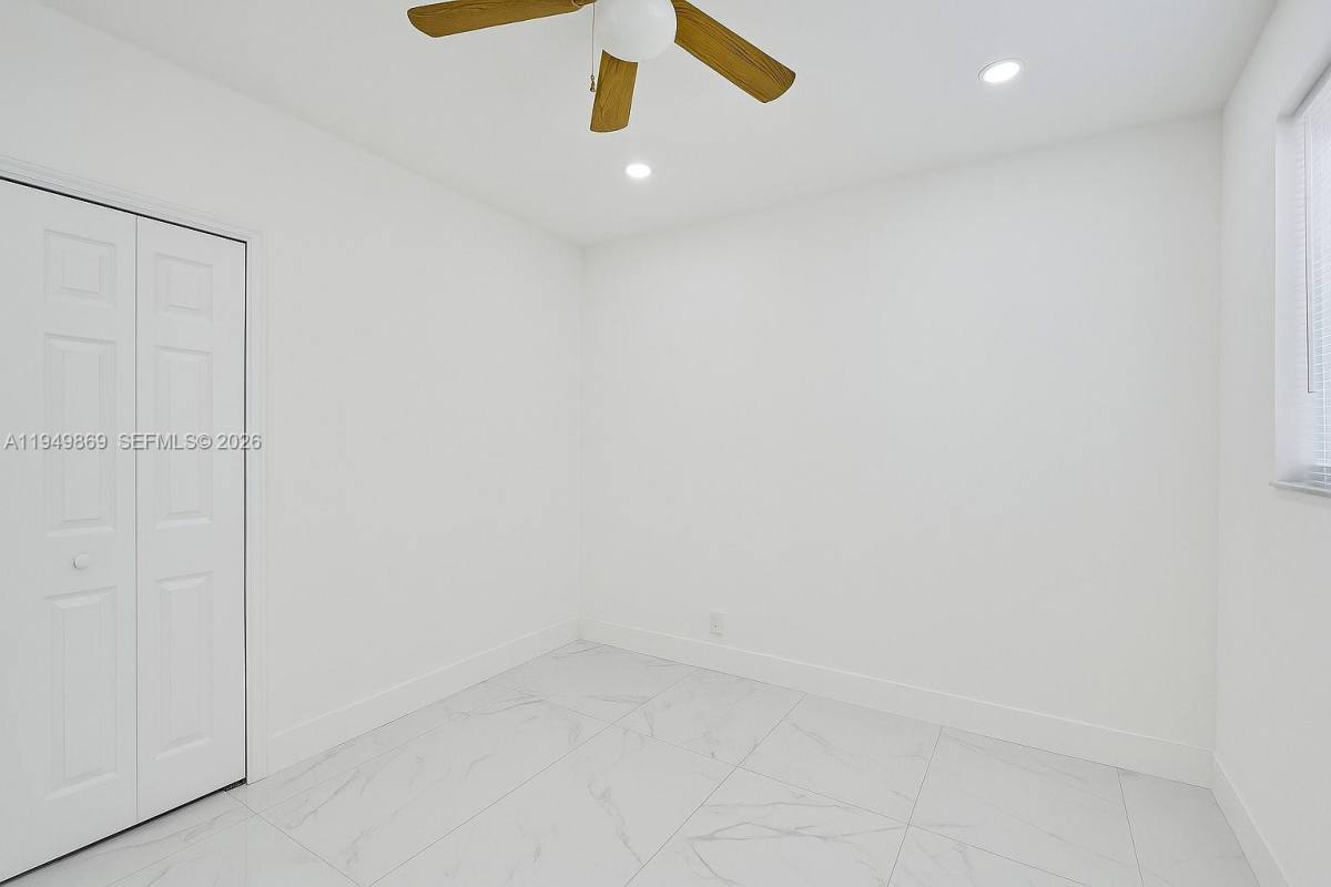 Apartment for rent at 105 NW 14th Way #105-4, Dania, FL 33004