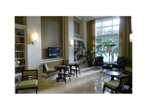 Apartment for rent at 480 Hibiscus St #409, West Palm Beach, FL 33401