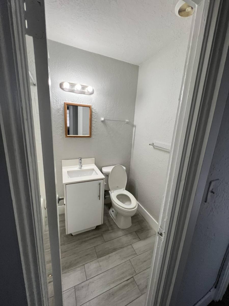 Apartment for rent at 2722 Poinsettia Ave, West Palm Beach, FL 33407