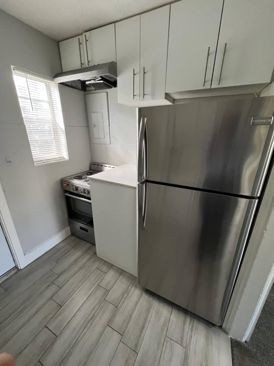 Apartment for rent at 2722 Poinsettia Ave, West Palm Beach, FL 33407