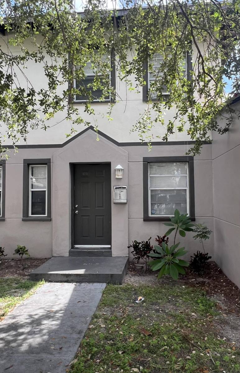 Apartment for rent at 2722 Poinsettia Ave, West Palm Beach, FL 33407