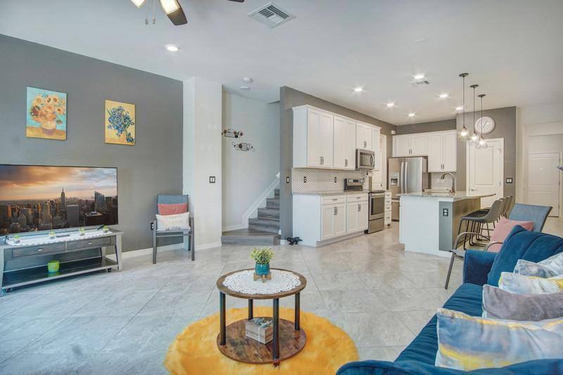 Townhouse for rent at 2374 Post St, West Palm Beach, FL 33406