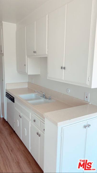 Apartment for rent at 11081 Rose Ave #25, Los Angeles, CA 90034