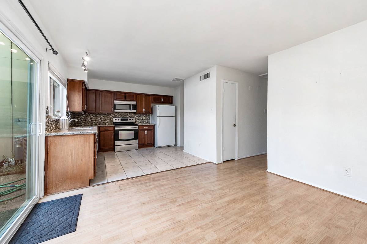 Townhouse for rent at 11609 Village Place Dr, Houston, TX 77077