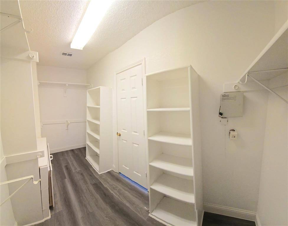 Apartment for rent at 2621 Ash Creek, Mesquite, TX 75181