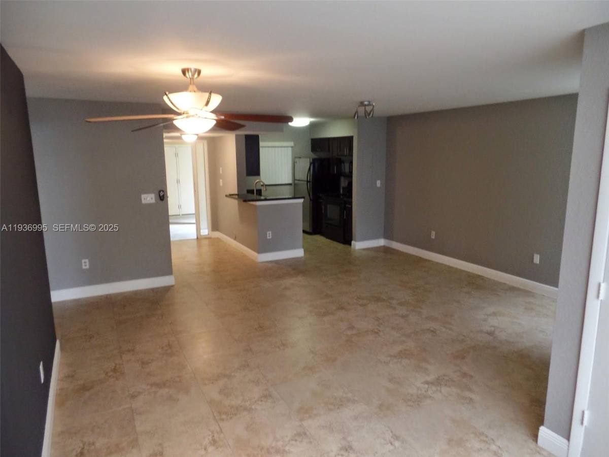 Apartment for rent at 2811 N Oakland Forest Dr #106, Fort Lauderdale, FL 33309