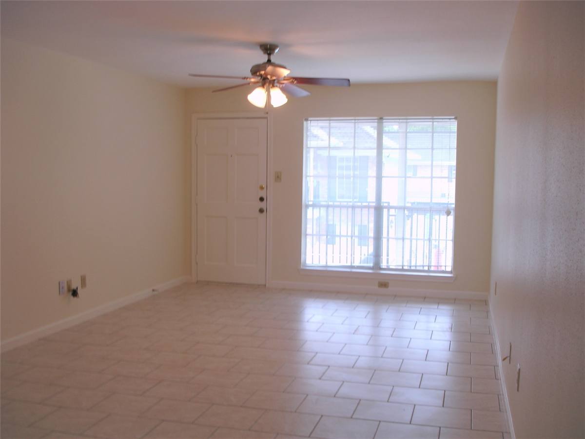 Condo for rent at 14333 Memorial Dr #41, Houston, TX 77079