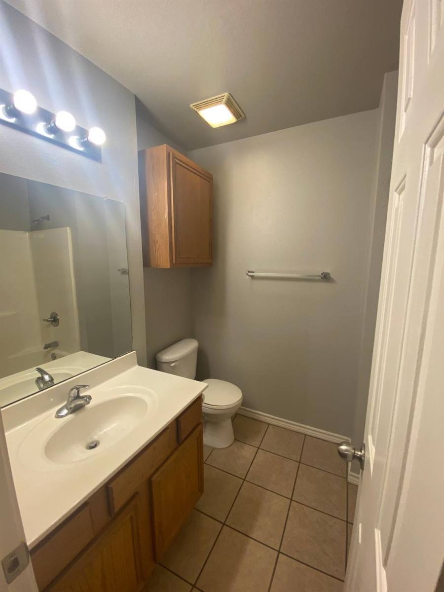 Apartment for rent at 5420 Kemper St #5420A, Lubbock, TX 79416