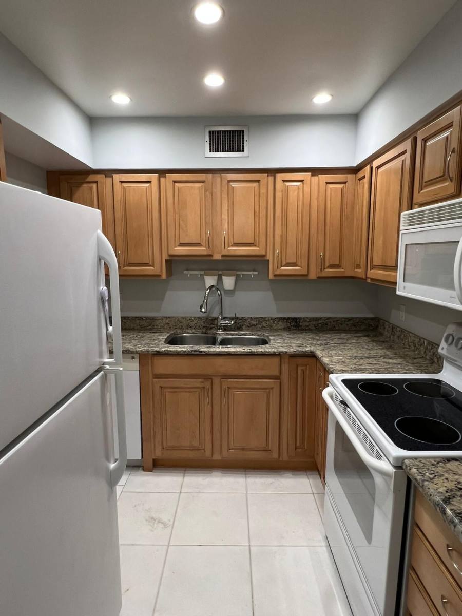 Apartment for rent at 2335 SW 22nd Ave #1030, Delray Beach, FL 33445