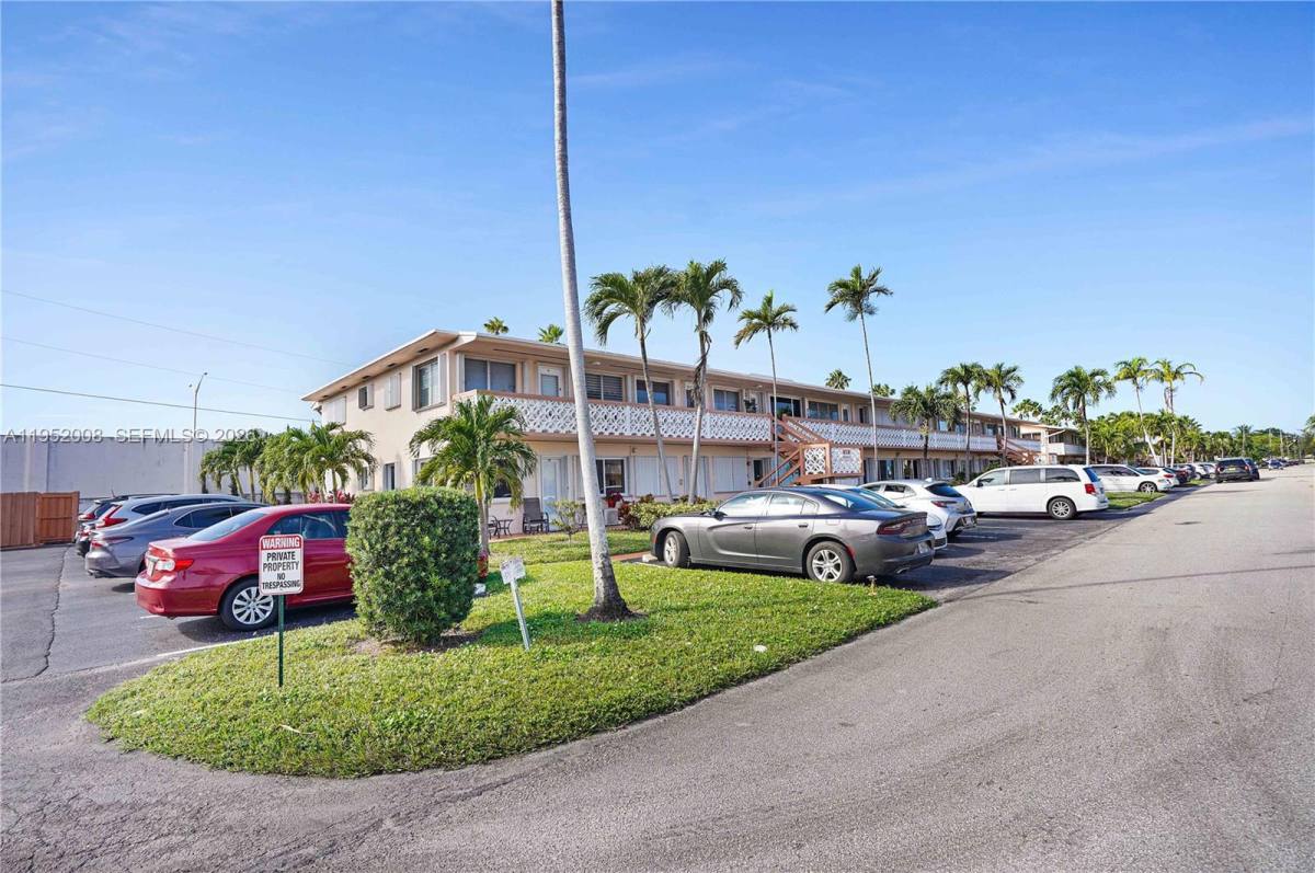 Condo for rent at 900 SW 11th Ave #90012A, Hallandale, FL 33009