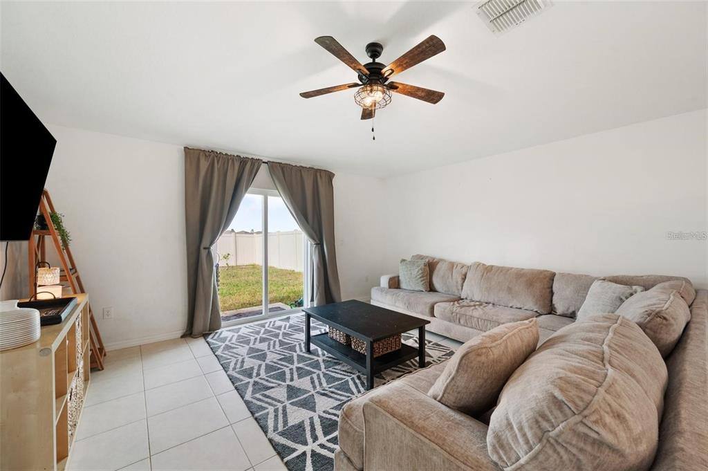 Apartment for rent at 5517 Blue Azure Dr, Wimauma, FL 33598
