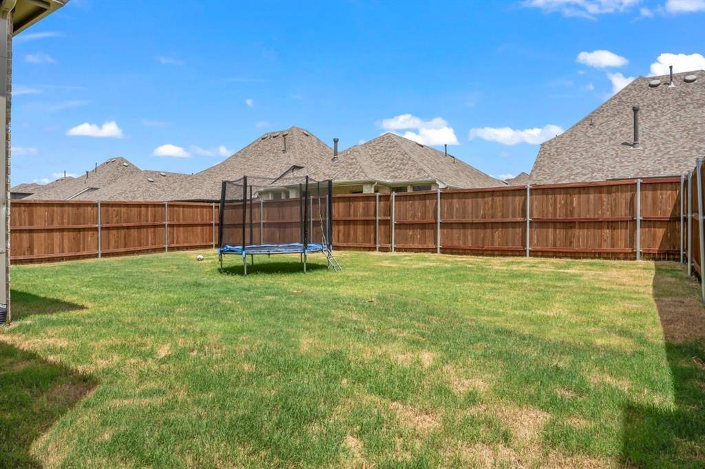 Apartment for rent at 1255 Sumner St, Aubrey, TX 76227