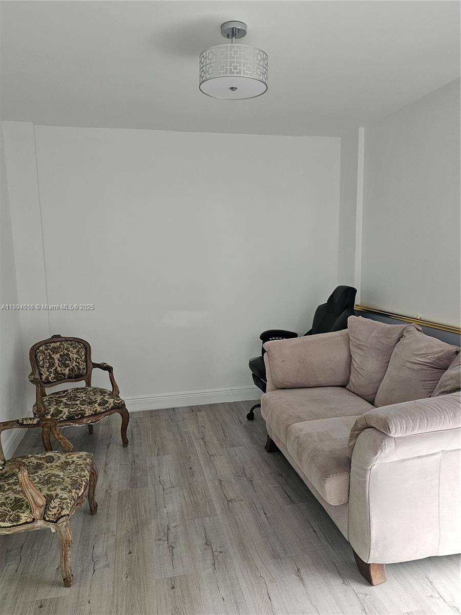 Apartment for rent at 20400 W Country Club Dr #301, Miami, FL 33180