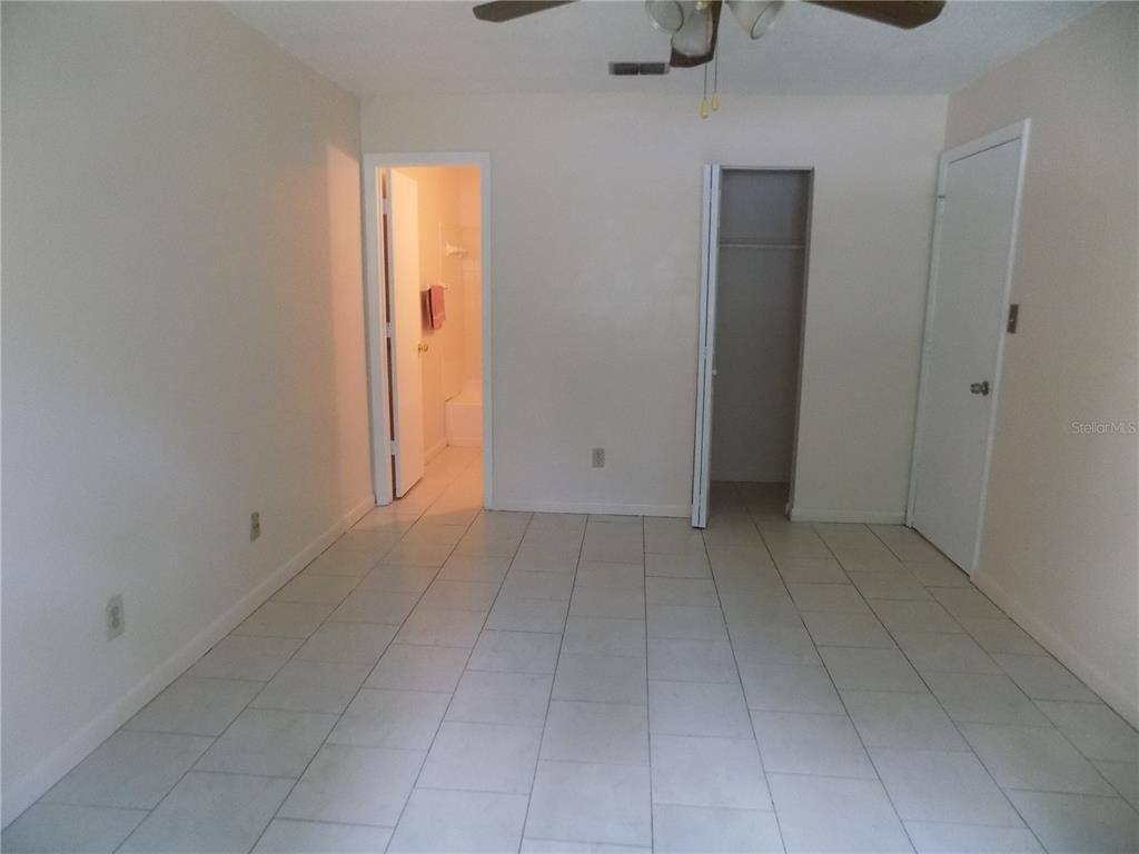 Apartment for rent at 6124 SW 10th Place, Gainesville, FL 32607