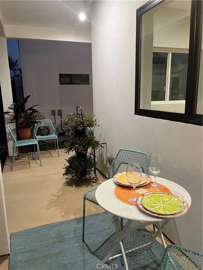 Apartment for rent at 2039 Casa Grande St, Pasadena, CA 91104