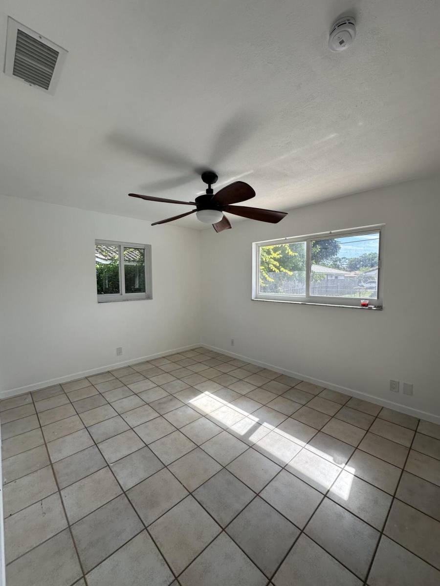 Apartment for rent at 2030 Bonnie St, Boca Raton, FL 33486