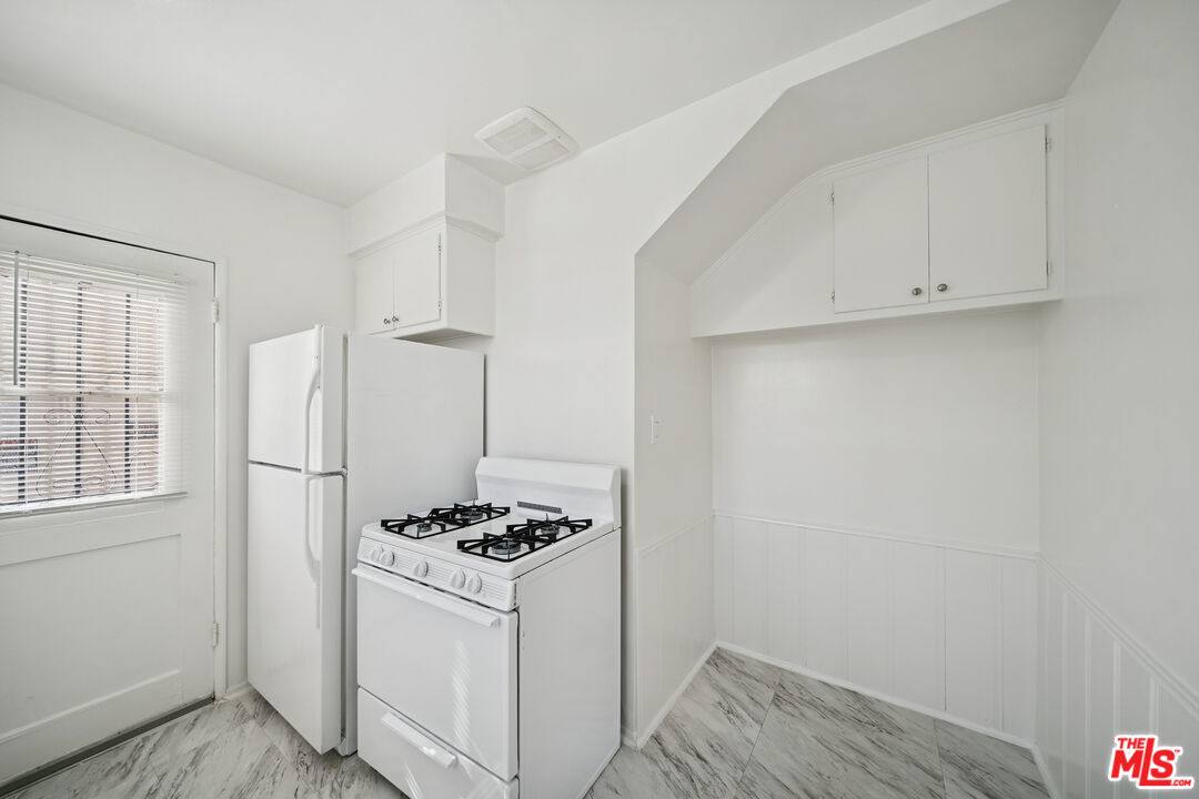 Apartment for rent at 5329 Vantage Ave #1, Valley Village, CA 91607