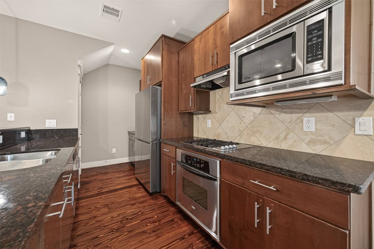 Apartment for rent at 1510 Crockett St #1510B, Houston, TX 77007