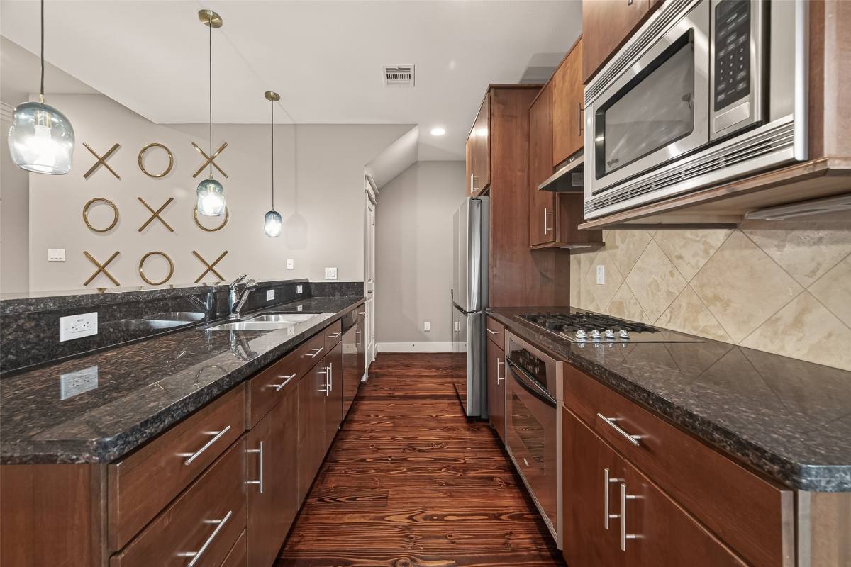 Apartment for rent at 1510 Crockett St #1510B, Houston, TX 77007