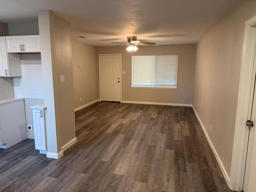 Apartment for rent at 925 Bluewood Dr #925, Dallas, TX 75232