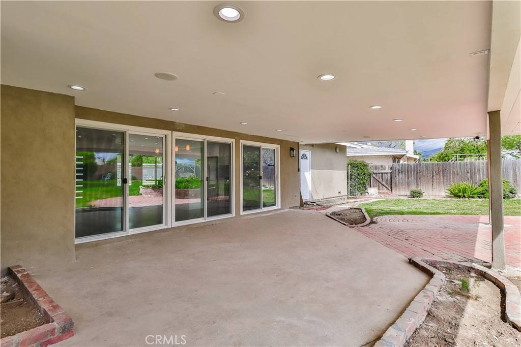 Apartment for rent at 9752 Laramie Ave, Chatsworth, CA 91311