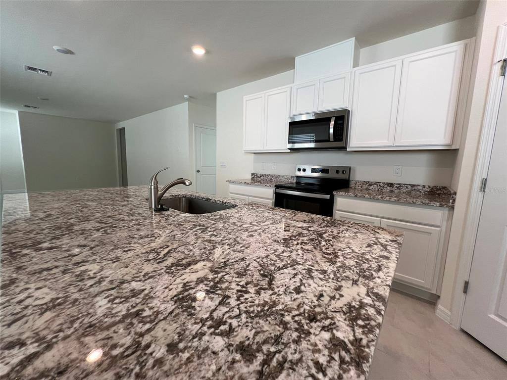 Apartment for rent at 1508 Ellesmere Ave, Haines City, FL 33844