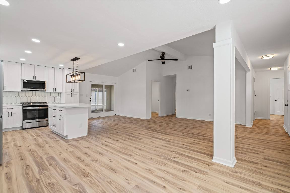 Apartment for rent at 6009 Glen Meadow Dr, Austin, TX 78745