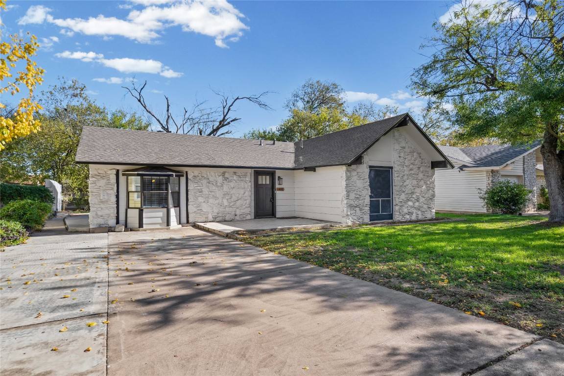 Apartment for rent at 6009 Glen Meadow Dr, Austin, TX 78745