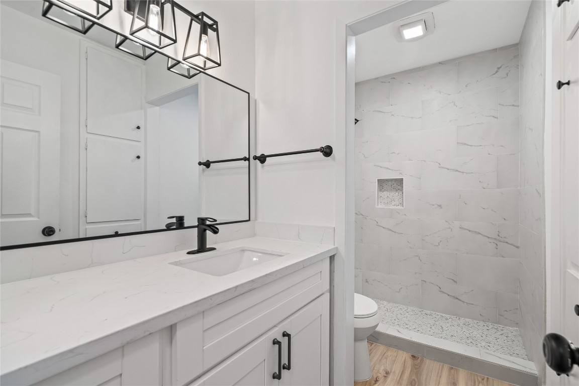 Apartment for rent at 6009 Glen Meadow Dr, Austin, TX 78745
