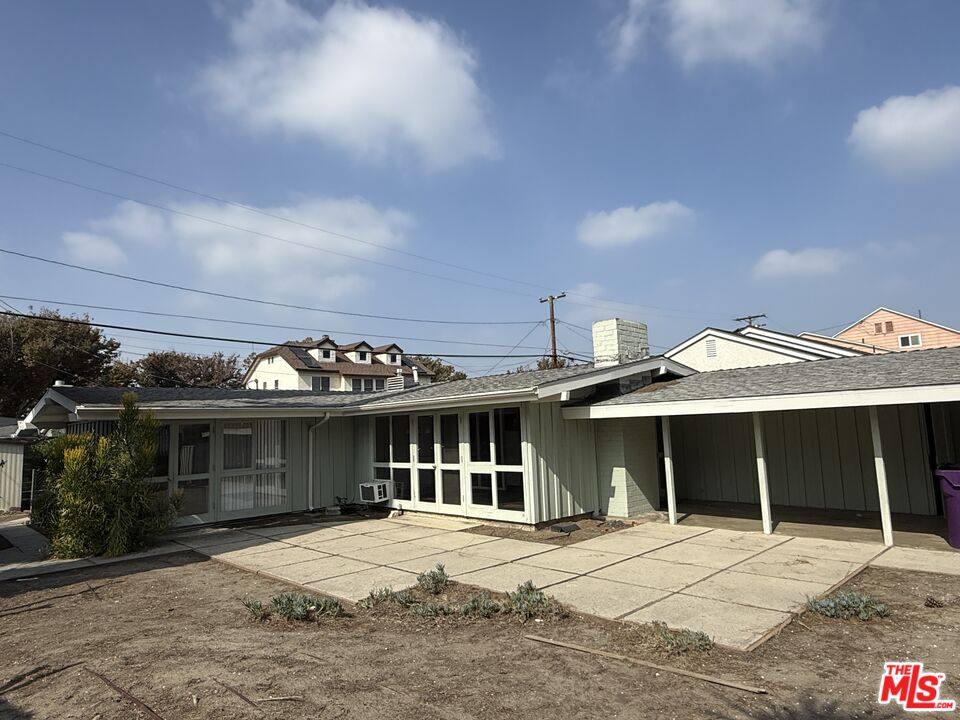 Apartment for rent at 3355 Kallin Ave, Long Beach, CA 90808