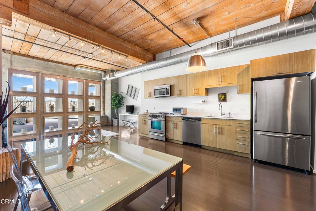 Apartment for rent at 530 S Hewitt St #427, Los Angeles, CA 90013